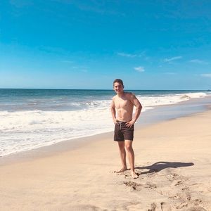 Meet your Posher, Grant